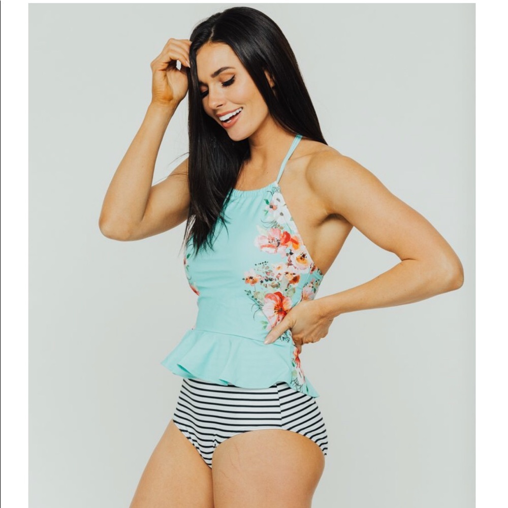 Janela Bay halter swim top